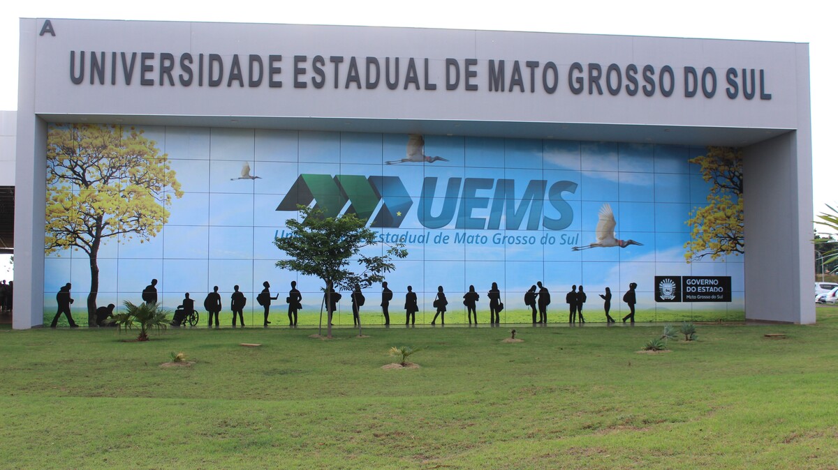 Fachada da UEMS 