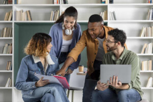 Concurso público home office: quais órgãos já adotam modelo híbrido ou remoto?
